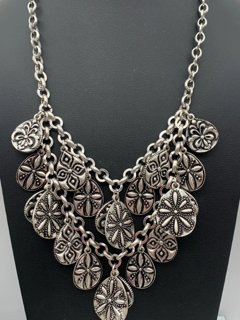 Premier Designs eye catching